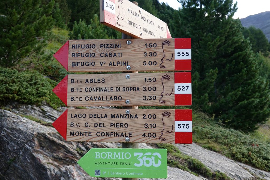 Le refuge Quinto Alpini étant complet, ce sera une rando à la journée en aller-retour depuis Forni à 2150 m